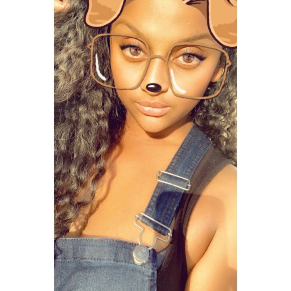 Meet your Posher, Shana